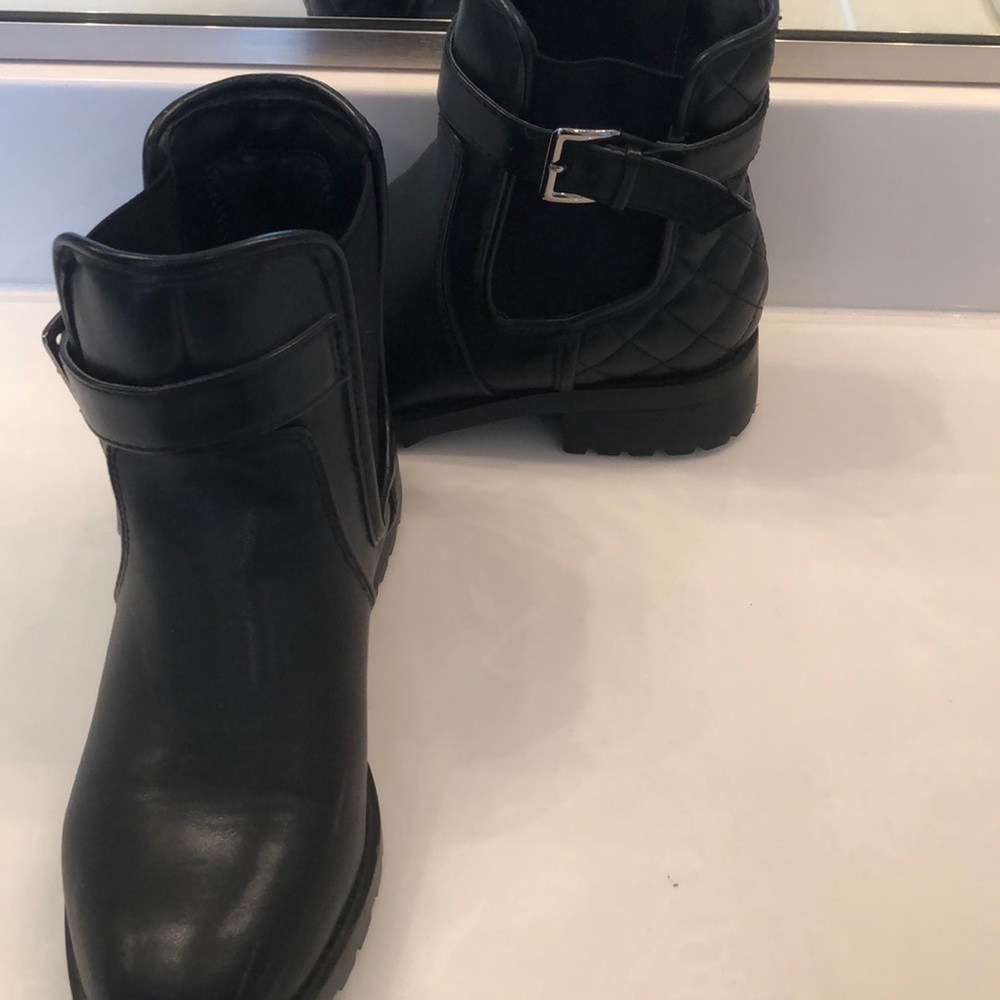 EUC 7 Forever 21 Combat Boot